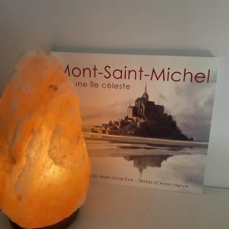L'oree Du Mont Proche Du Mont Saint Michel ゲストハウス 3*