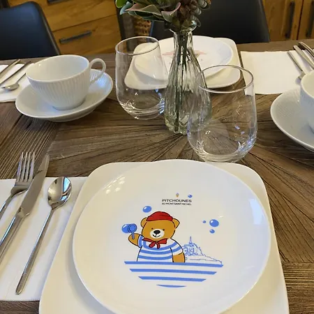 L'oree Du Mont Proche Du Mont Saint Michel פונטורסון