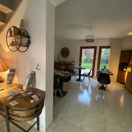 L'oree Du Mont Proche Du Mont Saint Michel Guest house