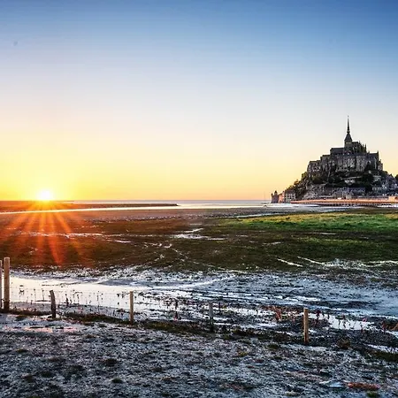 L'oree Du Mont Proche Du Mont Saint Michel 게스트하우스 뽕또흑송