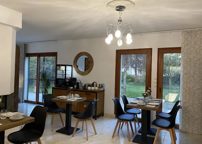 L'oree Du Mont Proche Du Mont Saint Michel Guest house