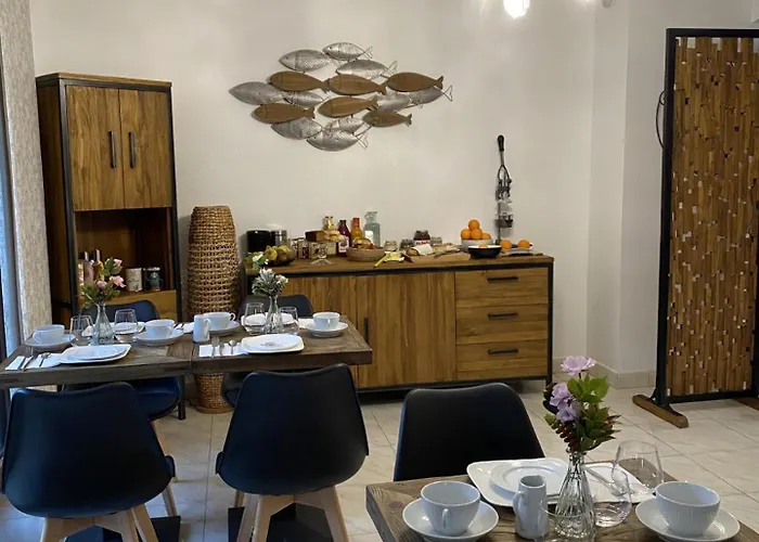 L'oree Du Mont Proche Du Mont Saint Michel פונטורסון