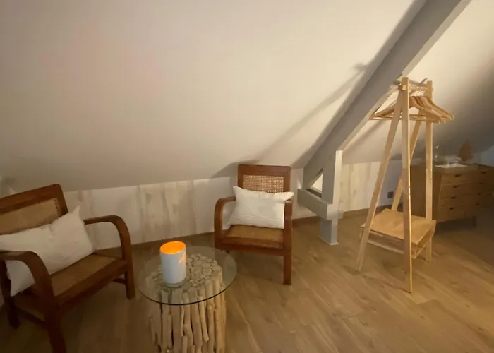 L'oree Du Mont Proche Du Mont Saint Michel Pontorson