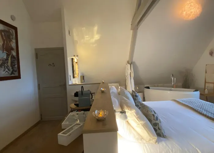 L'oree Du Mont Proche Du Mont Saint Michel פונטורסון