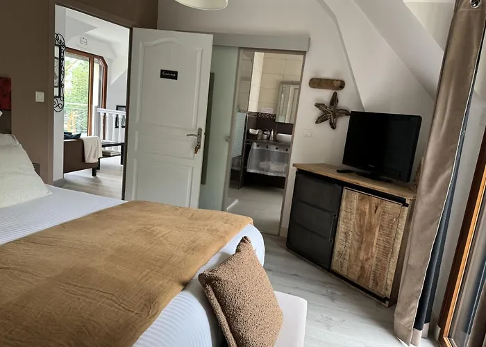 L'oree Du Mont Proche Du Mont Saint Michel Guest house