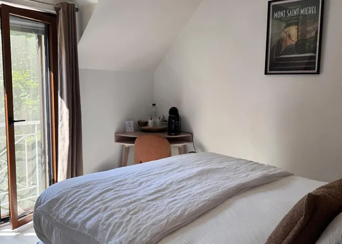 L'oree Du Mont Proche Du Mont Saint Michel