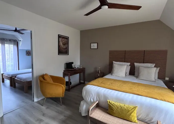 L'oree Du Mont Proche Du Mont Saint Michel Pontorson