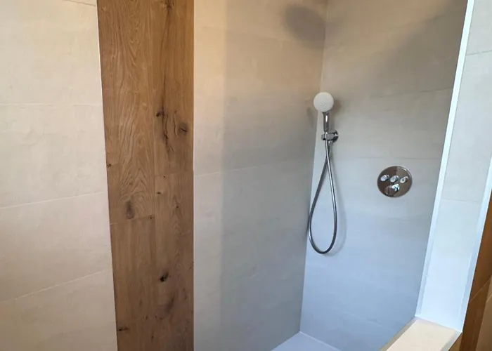 Guest house L'oree Du Mont Proche Du Mont Saint Michel 3*