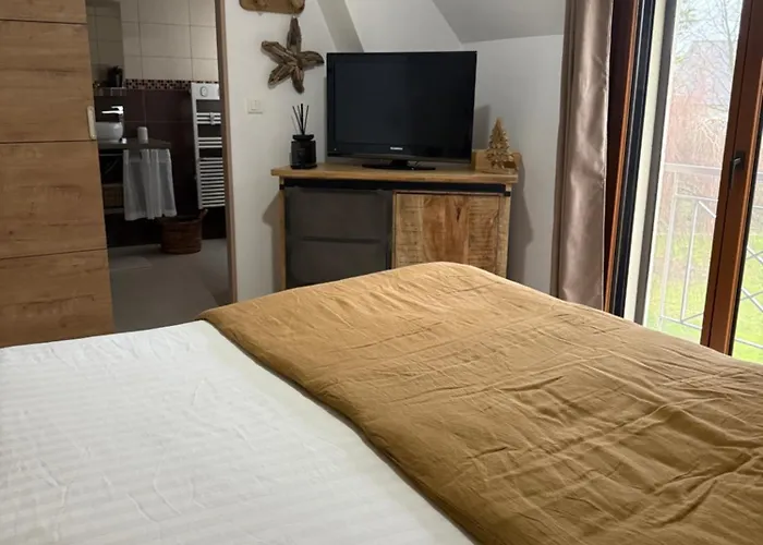 Gasthuis L'oree Du Mont Proche Du Mont Saint Michel 3*