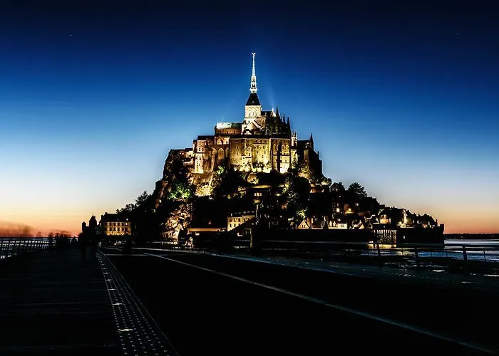 L'oree Du Mont Proche Du Mont Saint Michel
