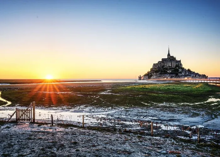 L'oree Du Mont Proche Du Mont Saint Michel בית הארחה פונטורסון
